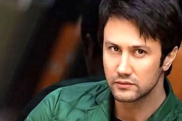 عکس نوستالژی دختر بانمک شاهرخ استخری؛ نبات کوچولو با لپ‌های شیرین 