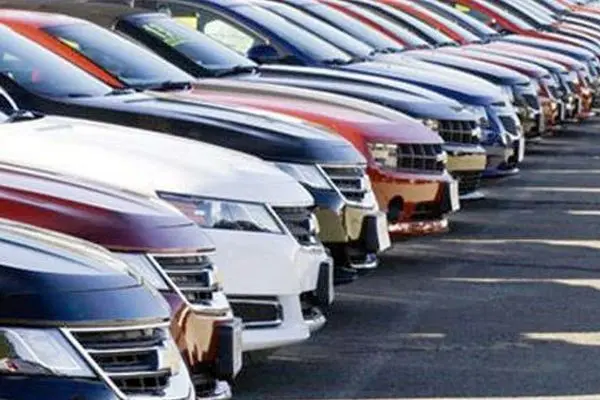 اختلاف شدید قیمت خودرو در ایران و امارات + عکس