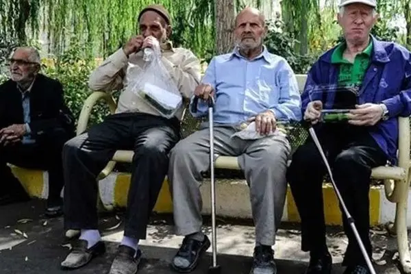 شوک بزرگ برای کارمندان و بازنشستگان؛ حقوق یکسان برای همه تصویب شد!