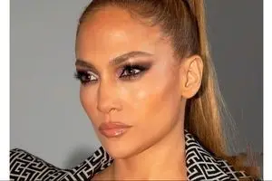 جنیفر لوپز با استایل طلایی به سبک مورد علاقه ایرانی‌ها ظاهر شد!