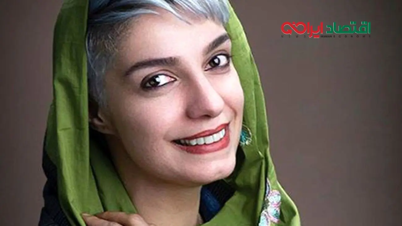 عکس جالب الیکا عبدالرزاقی و رویا میرعلمی با استایل دهه شصتی و مقنعه مثلثی!