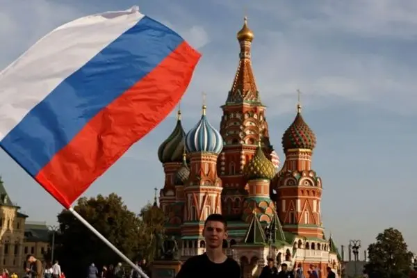 رفیق ایران قیمت بنزین را به شدت کاهش داد!