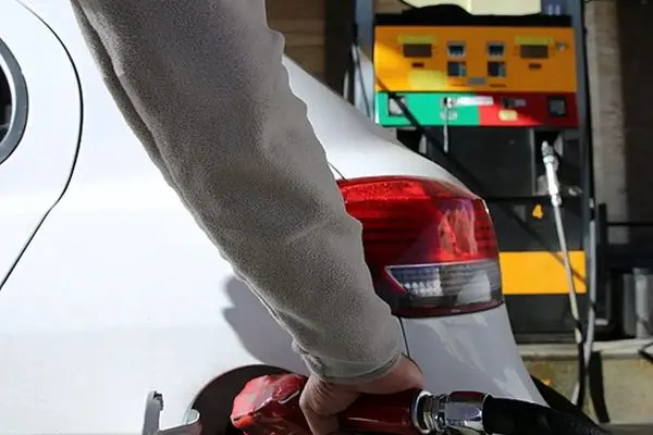 تکلیف افزایش قیمت بنزین از زبان آقای وزیر مشخص شد