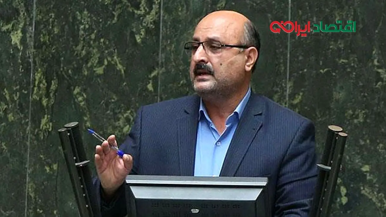 نماینده مجلس: مگر تیم اقتصادی دولت نمی گفت یک تنه مملکت را اداره می کند؟ / الان کجای کار هستند؟