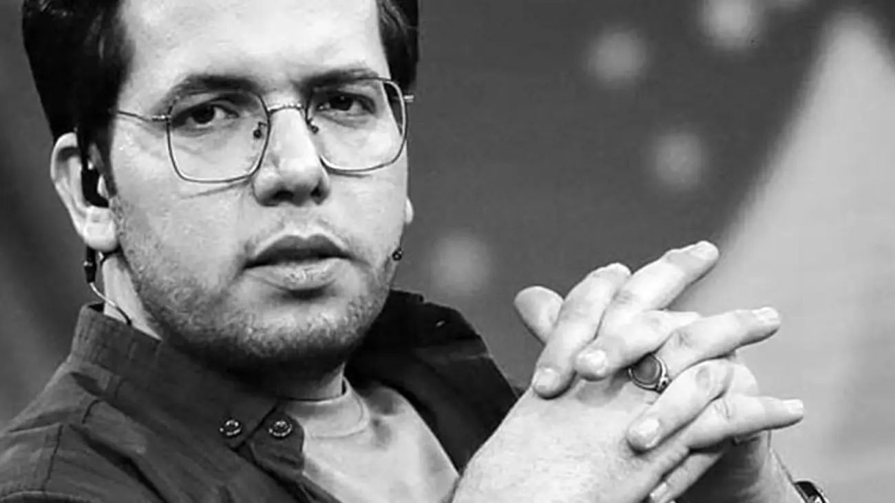 حامد سلطانی با خاک یکسان شد / مجری معروف گاف بدی داد !