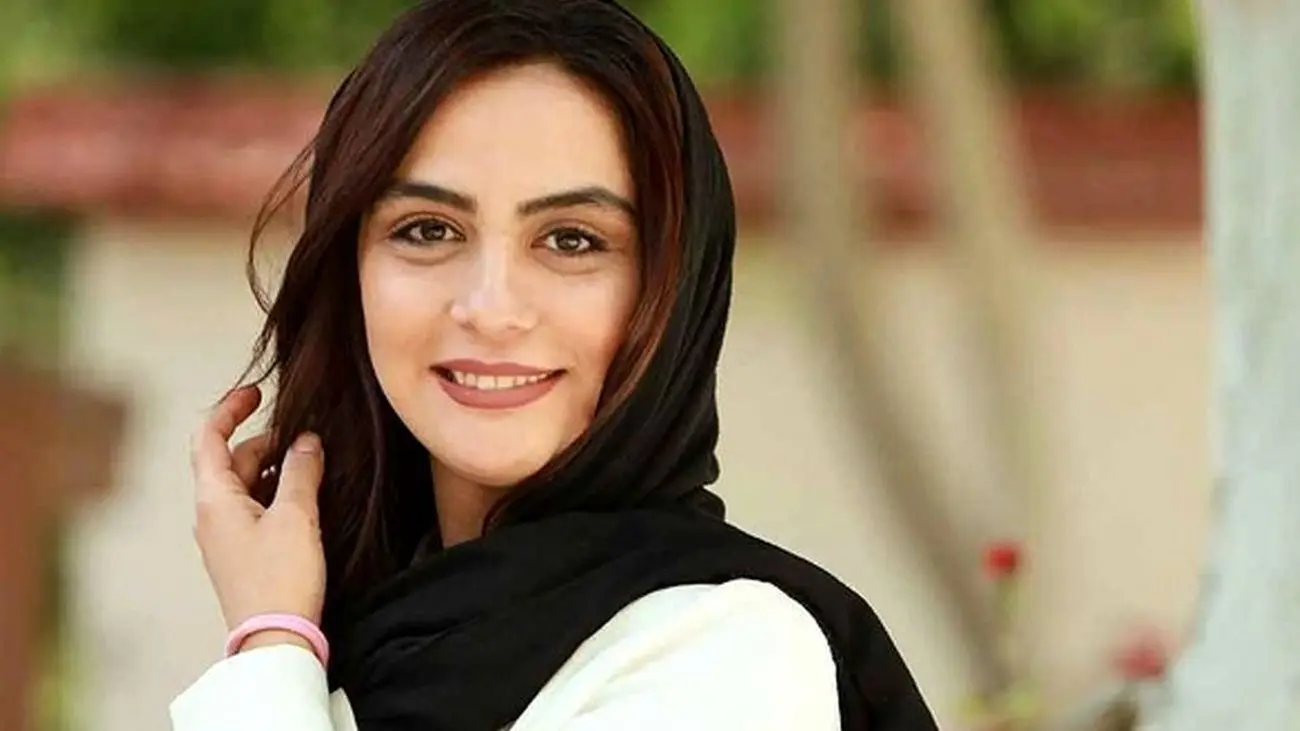 پوشش جنجالی مونا و مارال فرجاد در سفر به مجارستان