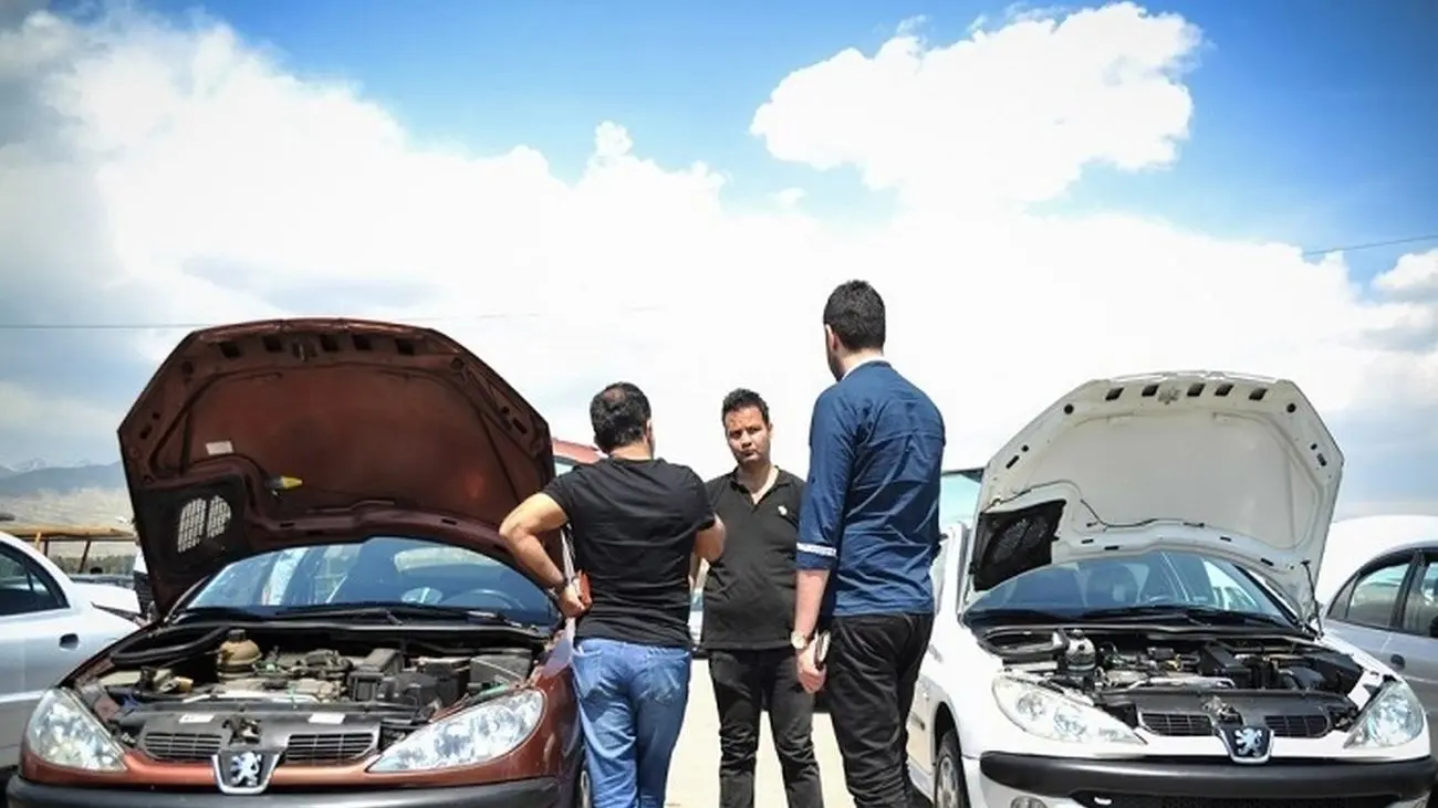 حقایقی درباره روند ششماهه و یکساله بازار خودرو دستدوم / کاهش قیمت خودرو کارکرده واقعیت دارد؟