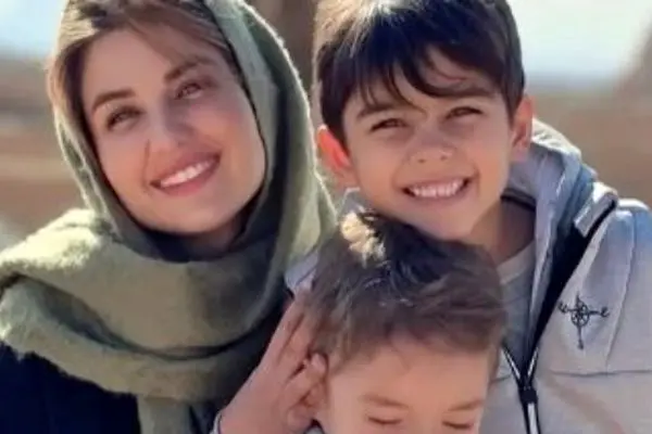 عکس‌های دیده نشده از بازیگران ایرانی در حال قرآن خواندن / از بهنوش طباطبایی تا مریلا زارعی !