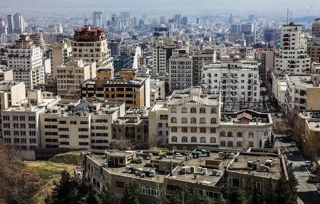 دستاوردسازی برای دولت در یک خبرگزاری/ دلار ریخت، مسکن بیجان شد!