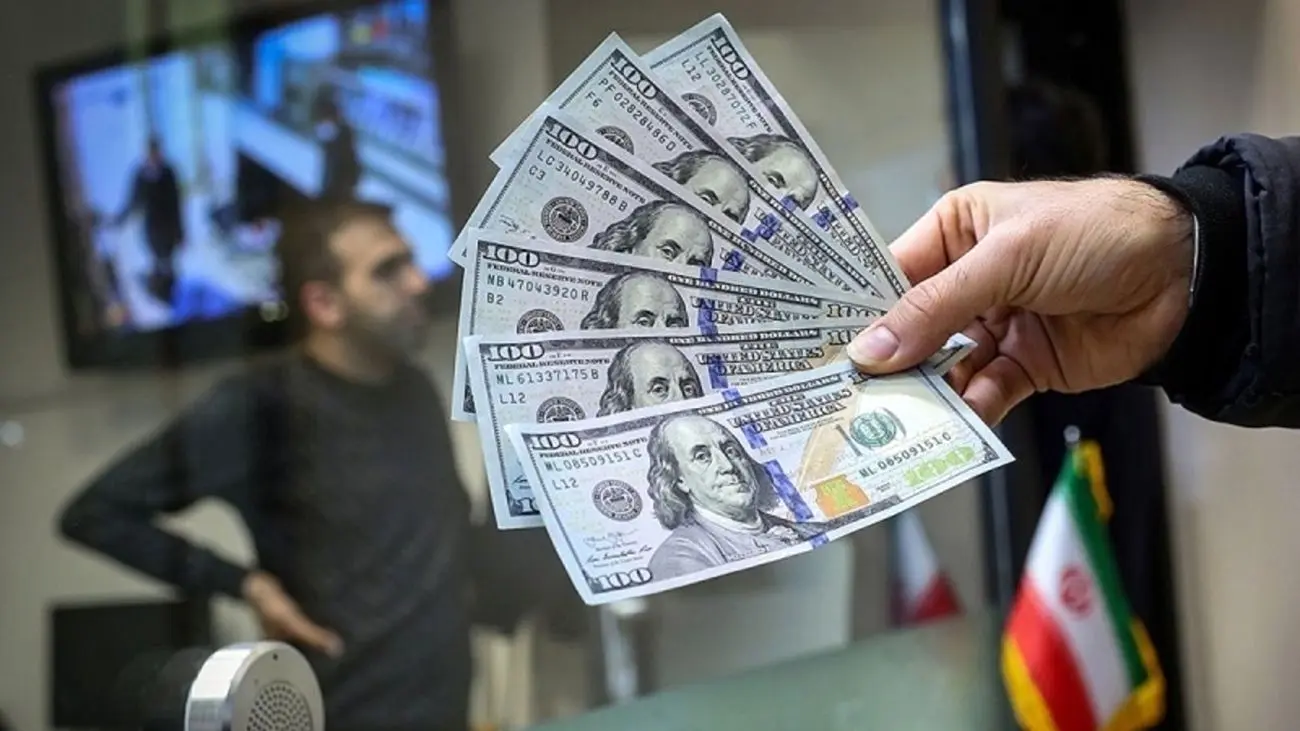 قیمت دلار امروز یکشنبه ۲۸ خرداد ۱۴۰۲ در مرکز مبادله ارز / دلار باز هم ارزان شد