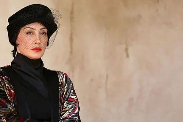استایل متفاوت هنرمندان در مراسم «نفس»: حضور شیک ساناز سعیدی و مژده لواسانی