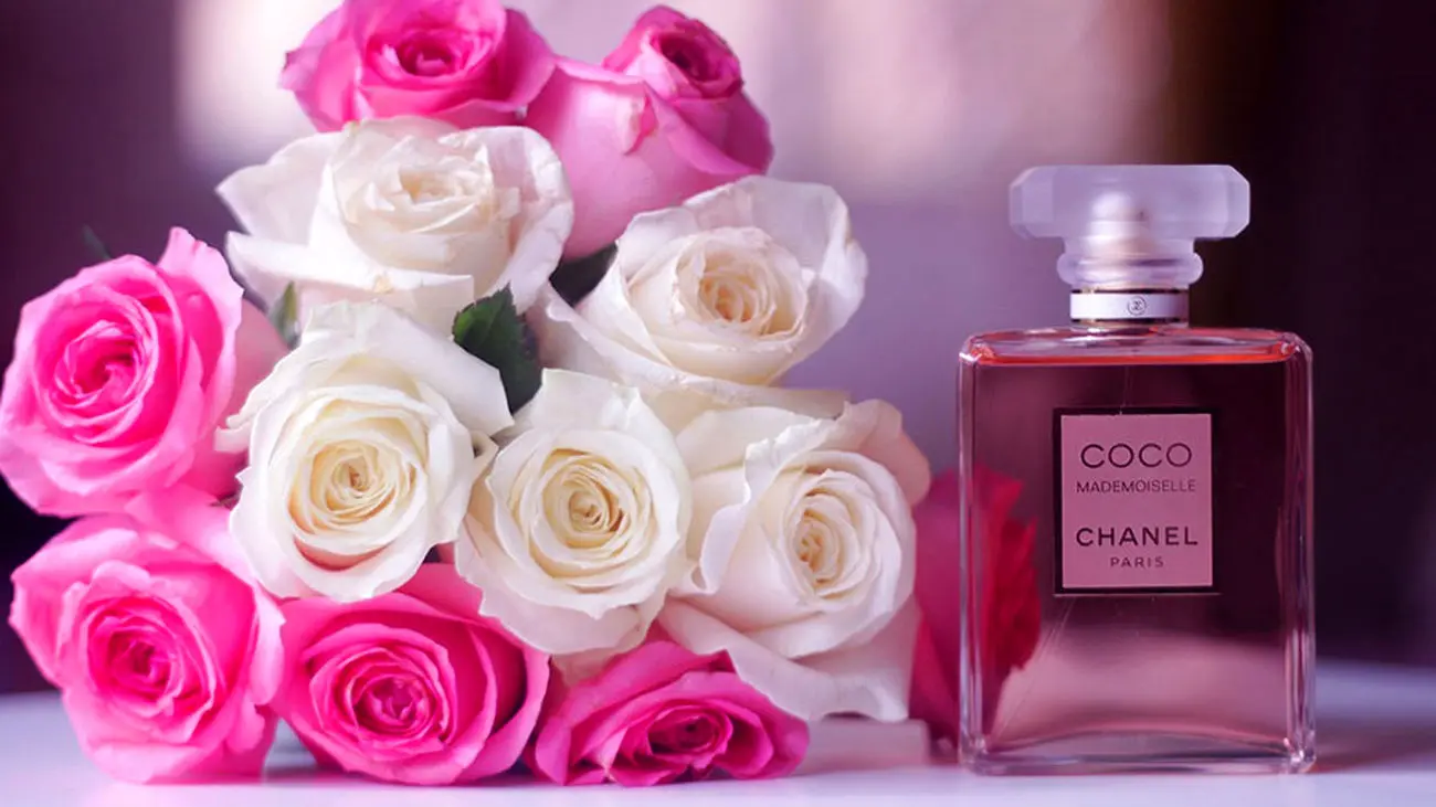 بایدها و نبایدهای استفاده از عطر زنانه