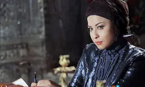 تصویر باورنکردنی از مهراوه شریفی نیا در آغوش عشقش!