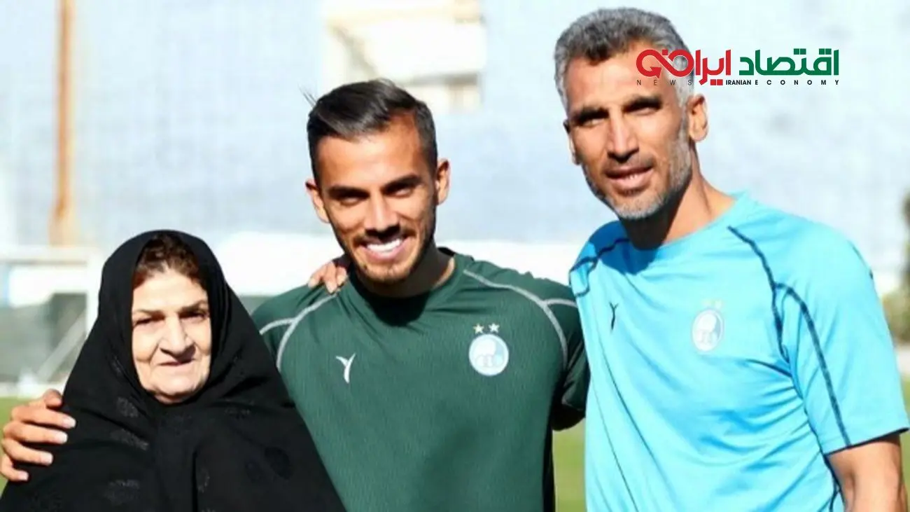 غم و اندوه ابوالفضل جلالی در مراسم وداع با مادربزرگ +عکس