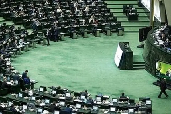پیامک روی موبایل آقای نماینده فاش شد+ عکس 