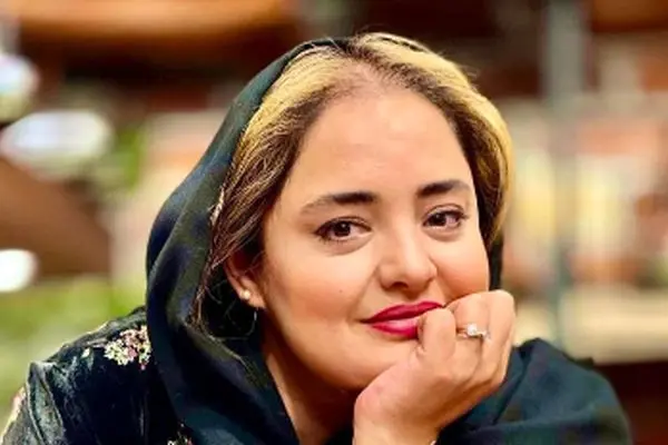 عکس جنجالی مادر واقعی نرگس محمدی در مراسم عقد: شبیه ستایش؟