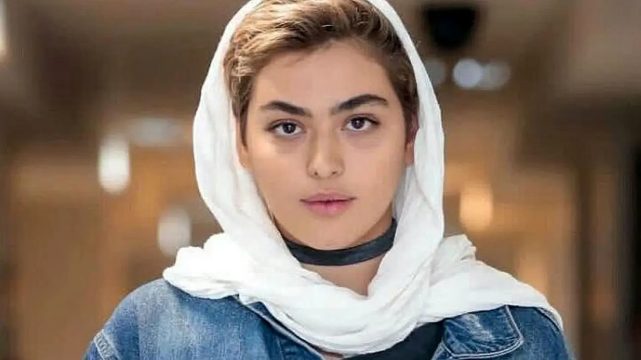 عکس های خجالت آور از ریحانه پارسا در ترکیه / شوهر کرد اما آدم نشد !