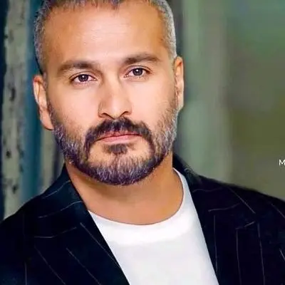 میلاد کی‌مرام با ظاهری جدید و ژست‌های مدلینگ شگفت‌زده کرد!