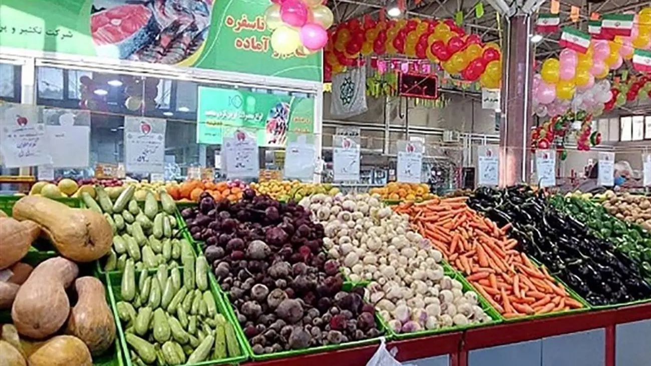 عرضه مرغ ، گوشت و میوه با تخفیف 40 درصدی در میدان تره بار تهران