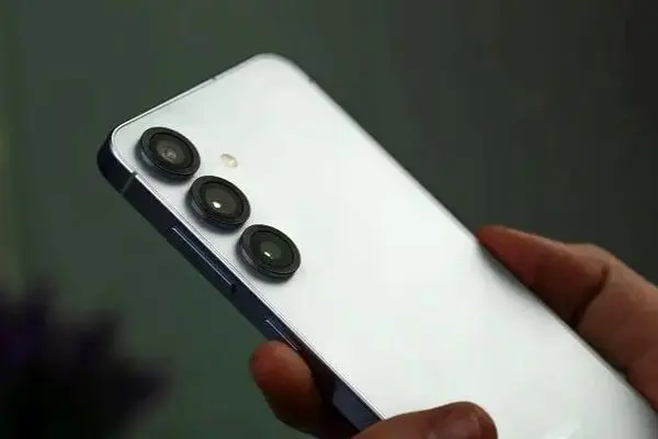 قیمت گوشی سامسونگ، شیائومی و آیفون امروز یکشنبه 16 آذر 1404 + جدول