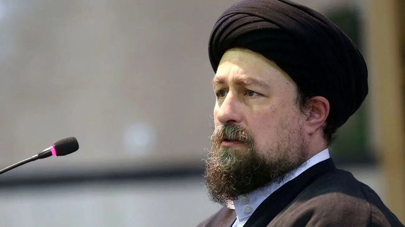 سیدحسن خمینی به همراه پسرش پای صندوق رای رفت + عکس