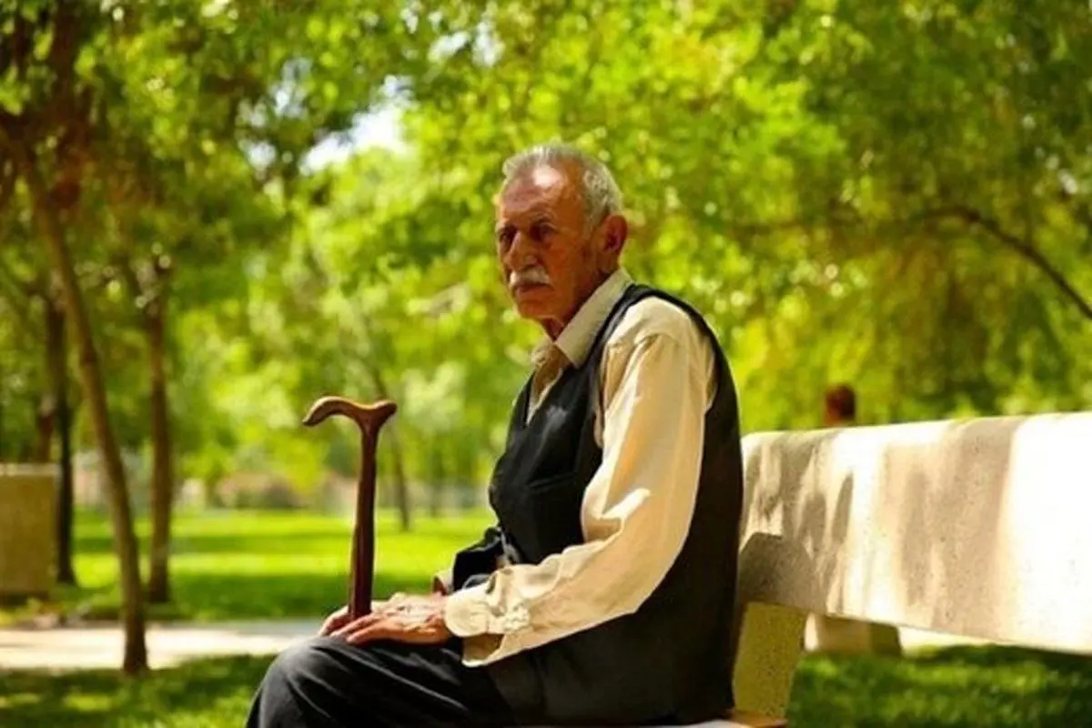 این بازنشسته ها وام قرضالحسنه می گیرند