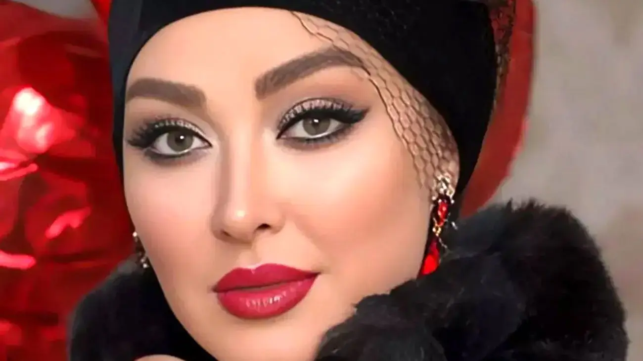 فخرفروشی الهام حمیدی با لباس فوق میلیونی اش / اندام نمایی خانم بازیگر با کت شلوار صورتی !