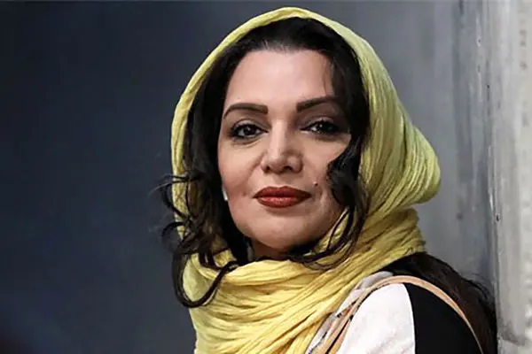 فیلم شوکه کننده از خانم بازیگر سریال گردن زنی / مهاجرت در عین ناباوری !