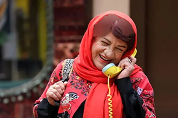 خانه لاکچری ناهید مسلمی با دکوراسیون مدرن و پرده‌های سبز + فیلم