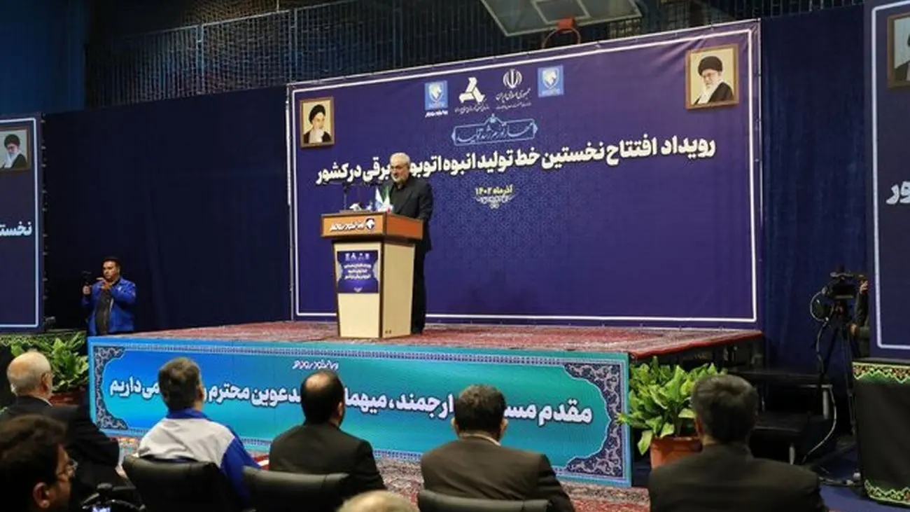 وزیر صمت: خیالمان از خودروهای برقی راحت شد؛ از این پس باید در مورد خودروهای هوشمند صحبت کنیم