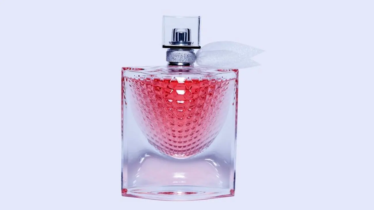 این عطر خوش رایحه را همه خانم های شیک پوش می شناسند