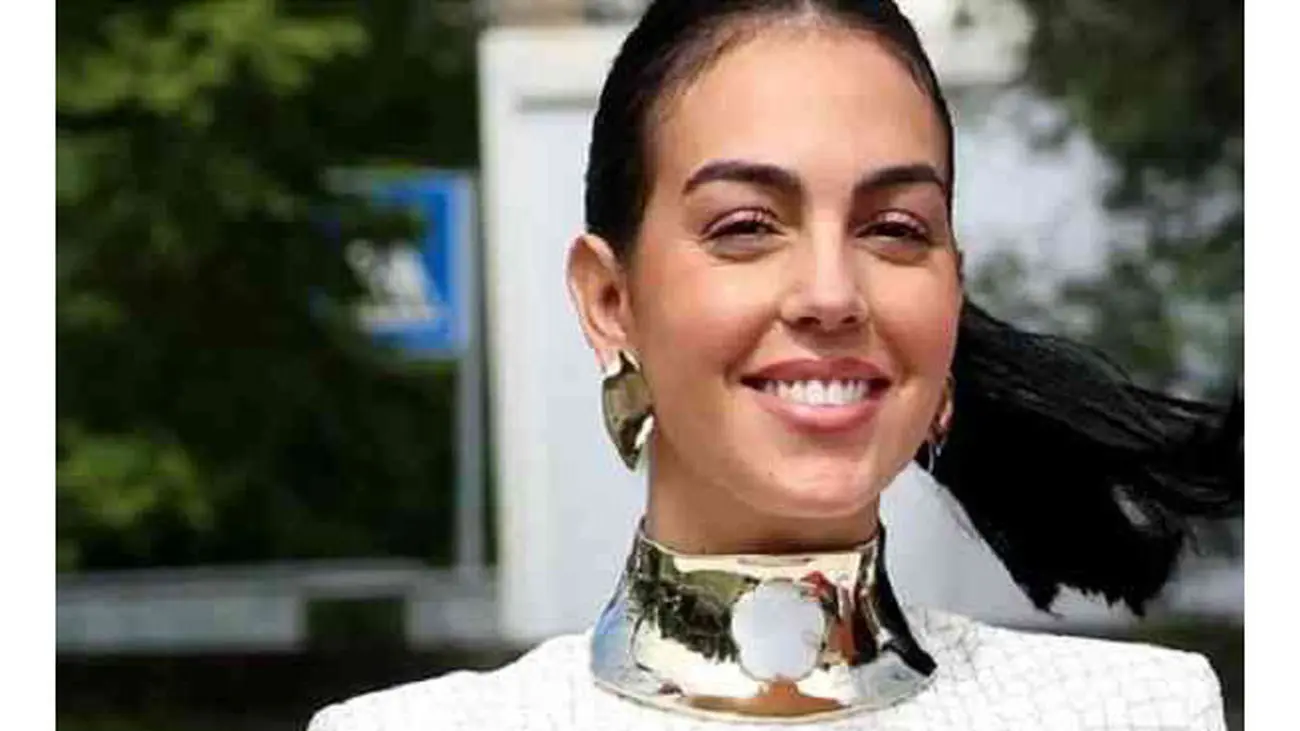 عکس های شیک از همسر لاکچری رونالدو با گردنبندهای فوق میلیاردی