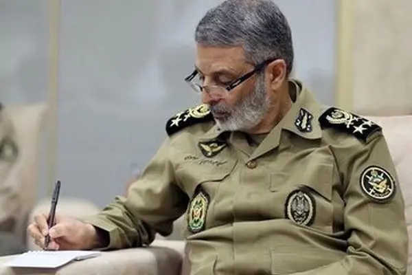 فرمانده کل ارتش پیام داد 