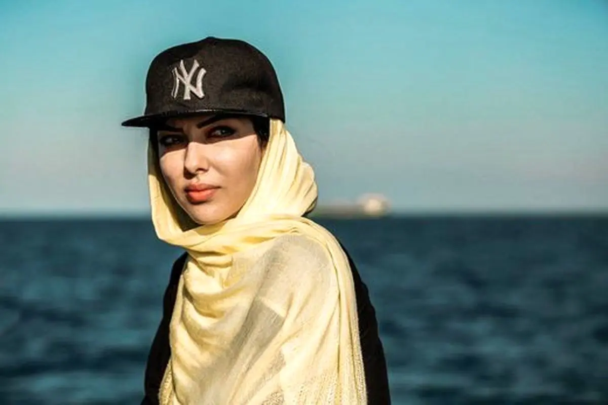 اولین عکس از بادیگارد خیلی جذاب لیلا اوتادی / لبخند های مشکوک خانم بازیگر !