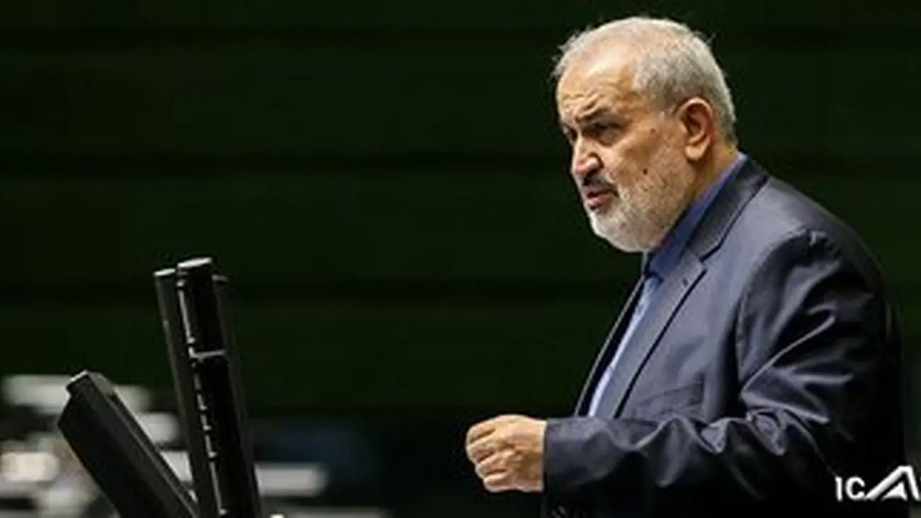 وزیر صمت برخلاف دستور رئیس جمهور با گران شدن خودروهای مونتاژی موافق است!/ وزیر اقتصاد هم سکوت کرده