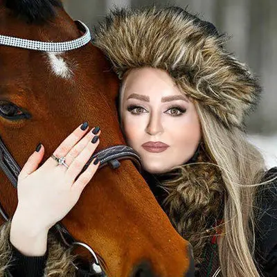 ماجرای نگاه خاص جواد عزتی از زبان نعیمه نظام‌دوست! +فیلم