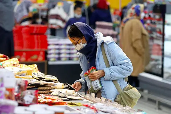 آینده‌ ای تاریک در انتظار ایرانیان / خانوارها به مرز ورشکستگی نزدیک می‌شوند
