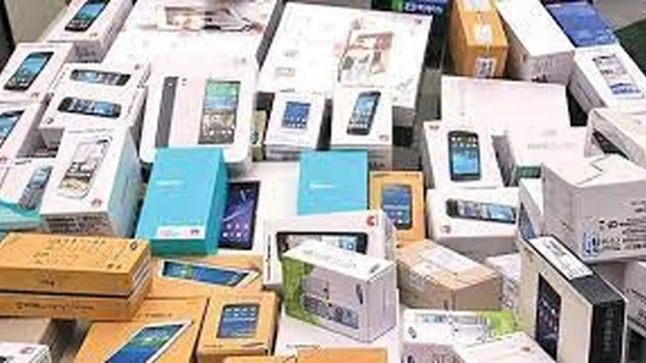 فوری/ کاهش تعرفه واردات موبایل مسافری و پستی + جدول