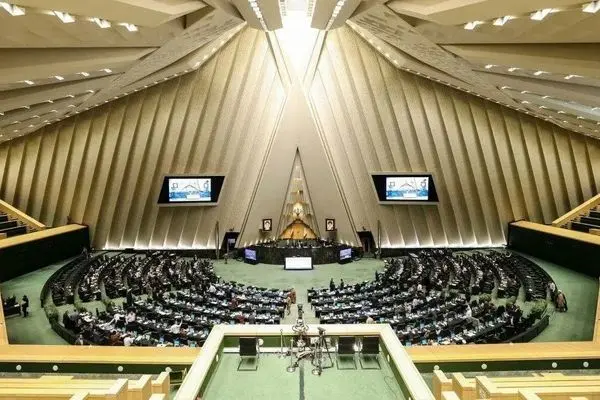 صحبت‌های بی‌سابقه نماینده مجلس که تیتر اول رسانه‌ها شد