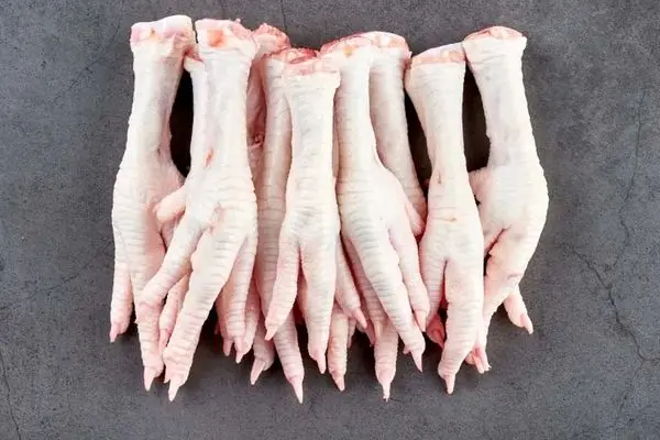 درآمد نیم میلیارد دلاری ایران از پای مرغ 