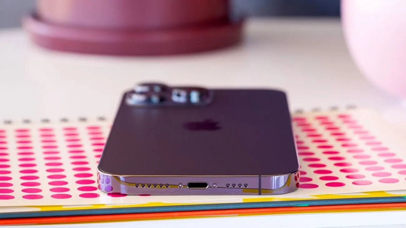 اپل احتمالا عملکرد درگاه USB-C آیفون ۱۵ را محدود خواهد کرد