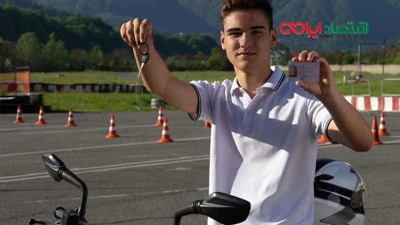 آموزش ثبت نام گواهینامه موتور سیکلت +  شرایط، مدارک، هزینه‌ها
