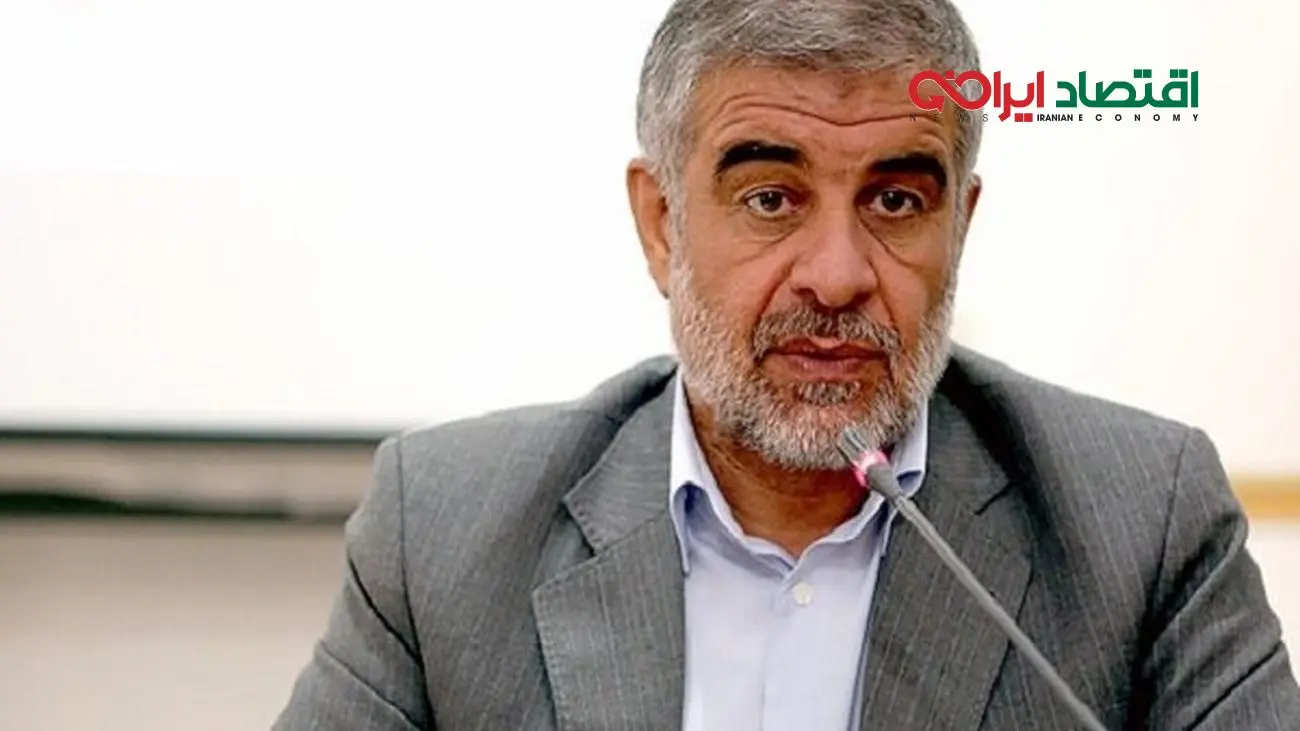 فیلترینگ هیچ اثر مثبتی نداشته/استفاده مسئولان از شبکههای مجازیِ فیلتر شده نوعی تناقض رفتاری است