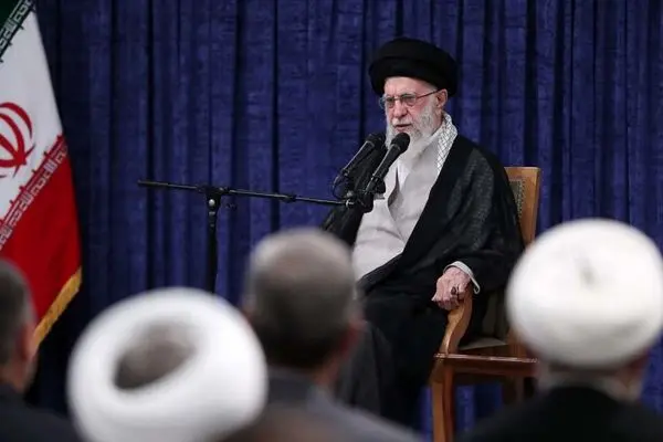 رهبر انقلاب: دستگاه‌های نظامی و دیپلماسی کار خود را با قوت ادامه دهند  + فیلم