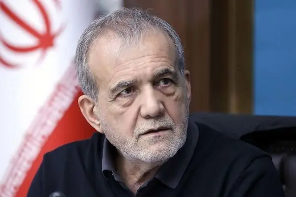 حمله تند جبرائیلی به سیاست‌های اقتصادی / دولت منابع ملی را به قیمت دلار به مردم خودش می‌فروشد