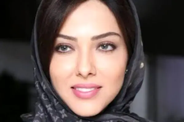عجیب ترین عکس از پیری چهره لیلا اوتادی / در جوانی زیباتر از الان !