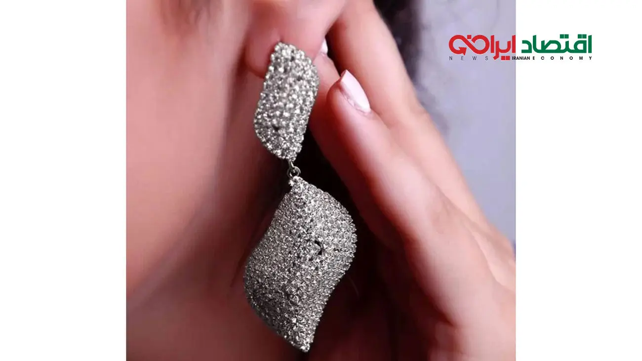 راهنمای انتخاب بهترین گوشواره برای خانم های شیک پوش