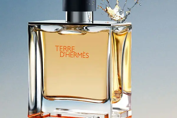 بهترین عطر و ادکلن با رایحه باران و خاک نم خورده