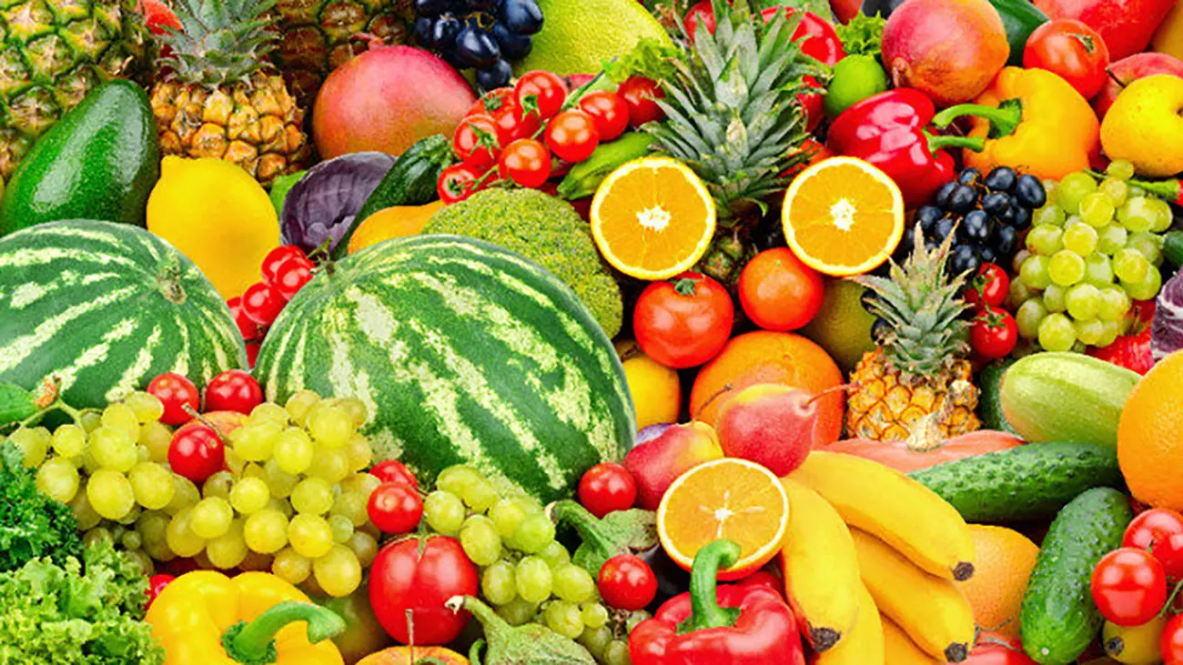 یک خانواده ایرانی در هفته چقدر برای خرید میوه پول می دهند؟