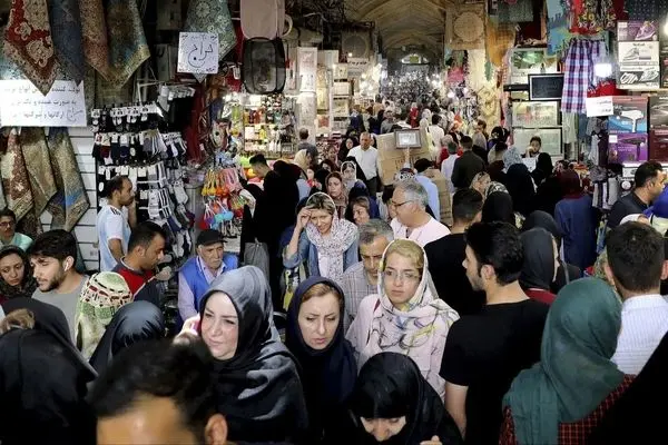 اعتراض کارمندان به حقوق ۲۰ درصدی؛ دومینوی استعفا در دولت آغاز شد